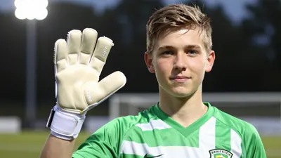 Braintree Signs Ipswich Goalkeeper Henry Gray on Loan