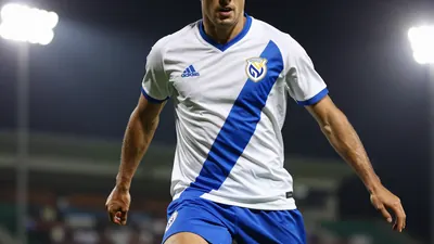 Braintree's transfer market sees a boost as Tommy Smith joins Bury Town, a move that could impact the team's performance...